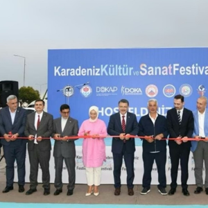Trabzon’da “Karadeniz Kültür ve Sanat Festivali” Başladı - fotoğraf 1