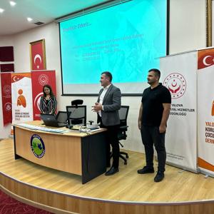  2025 AİLE YILI KAPSAMINDA KORUYUCU VE GÖNÜLLÜ AİLE TANITIM PROGRAMI GERÇEKLEŞTİRİLDİ - fotoğraf 3