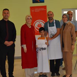 Baba ve Çocuklar Aynı Sofrada Buluştu: Sarma Atölyesi’nde Nesiller Birlikte Sardı - fotoğraf 5