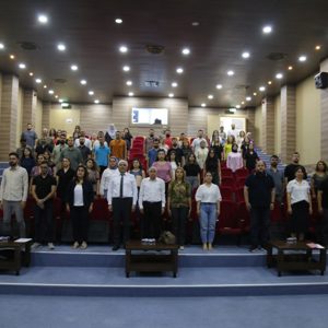 Rehberlik Çalışmaları Kapsamında Meslek Elemanları ile Bakım Personeline Yönelik Eğitim Programı Düzenlendi. - fotoğraf 1