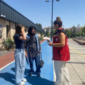 Kadına Yönelik Şiddetle Mücadele Kapsamında Karaman Millet Bahçesi'nde Farkındalık Çalışması Gerçekleştirildi - fotoğraf 2