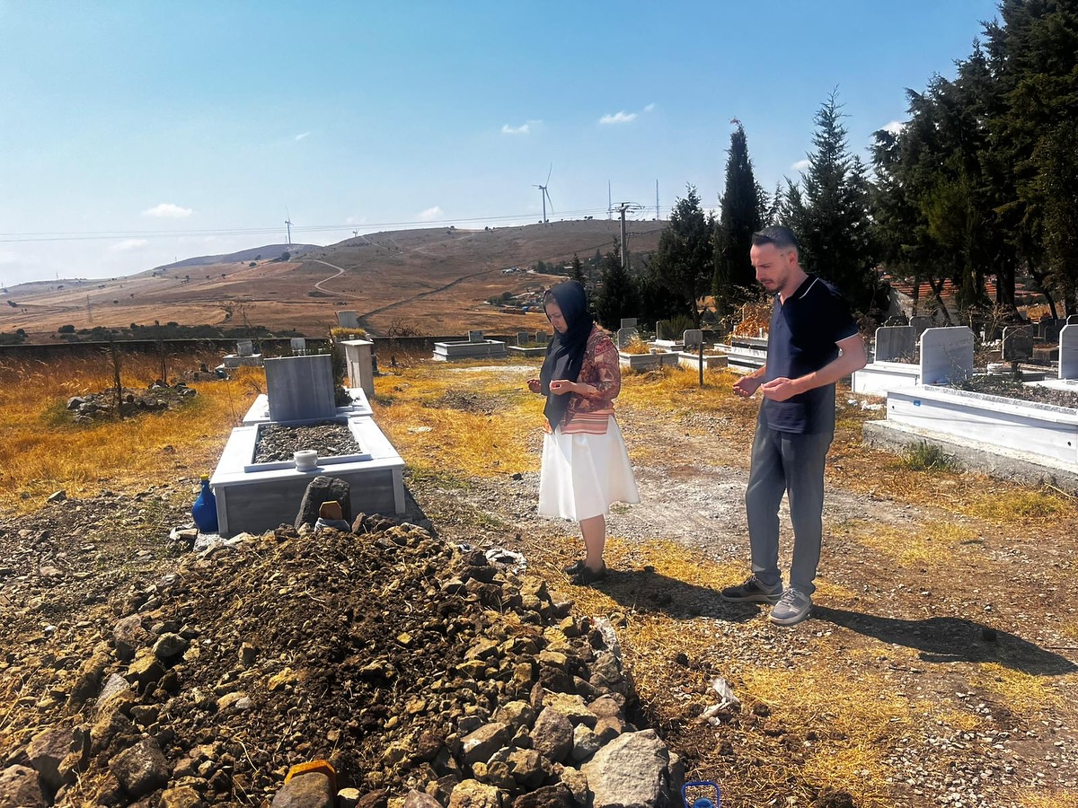 İl Müdürümüz Sayın Emine BÖÇKÜN, Kuruluşlarımızda Büyümüş Olan Sevgili Çocuğumuz Alihan AVŞAR’ın Ailesine Taziye Ziyareti Gerçekleştirdi.