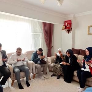 Aziz Şehitlerimizin Emanetlerine ve Kahraman Gazilerimize Gönüllere Dokunan Ziyaretler - fotoğraf 2