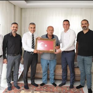 Aziz Şehitlerimizin Emanetlerine ve Kahraman Gazilerimize Gönüllere Dokunan Ziyaretler - fotoğraf 4