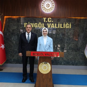 Bakanımız Göktaş, Bingöl'de Gönül Elçileri ile Koruyucu Aile Farkındalık Toplantısı'nda konuştu - fotoğraf 7