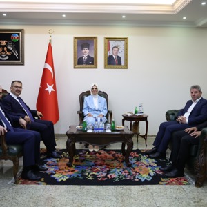Aile ve Sosyal Hizmetler Bakanımız Mahinur Özdemir Göktaş, Iğdır'da konuştu - fotoğraf 12
