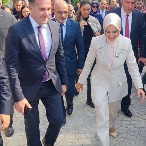 Bakanımız Sayın Mahinur Özdemir Göktaş, Çınarcık Huzurevi Yaşlı Bakım ve Rehabilitasyon Merkezi’ni ziyaret etti. - fotoğraf 7