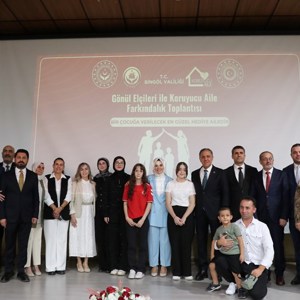 Bakanımız Göktaş, Bingöl'de Gönül Elçileri ile Koruyucu Aile Farkındalık Toplantısı'nda konuştu - fotoğraf 3