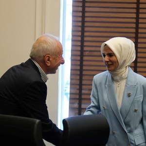 Bakanımız Göktaş, Bingöl'de şehit aileleri ve gazilerle “Terörsüz Türkiye Kardeşlik Sofrası”nda buluştu - fotoğraf 4