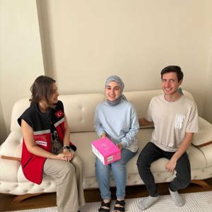 Aile Yılı Kapsamında 'Evlenecek Gençlerin Desteklenmesi' Projesinden Yararlanan Çiftlerimizi Ziyaret Ederek, Sayın Bakanımız Mahinur ÖZDEMİR GÖKTAŞ’ın Tebriklerini İletiyoruz - fotoğraf 1