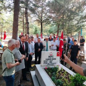 Şehadetinin Yıldönümünde Şehidimizi Dualarla Andık - fotoğraf 2