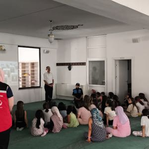 “Değerlerimle Varım Değerlerimle Güçlüyüm” Projesi Kapsamında Yaz Kuran Kurslarında Çocuklarımıza Eğitim Verildi. - fotoğraf 2