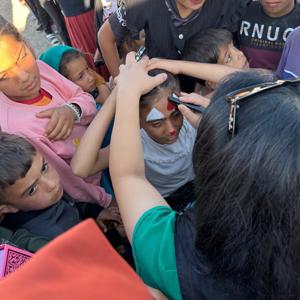 Konaklı'da Aile İçi İletişim Eğitimi ve Çocuklarla Keyifli Etkinlikler - fotoğraf 1