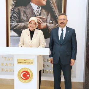 Valimiz Sayın Hüseyin Aksoy’a Makamında Ziyaret  - fotoğraf 1