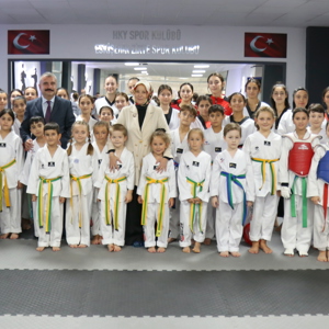 Bakan Yardımcımız Sayın Leman Yenigün ve İl Müdürümüz Orhan Bayrak'tan Sporcu Çocuklara Anlamlı Ziyaret - fotoğraf 6