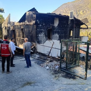 Bakanımız Göktaş: “Balıkesir depremi ve Çanakkale yangınlarından etkilenen hanelerin acil ve temel ihtiyaçları için ilk etapta 10 milyon lira kaynak aktardık.” - fotoğraf 1