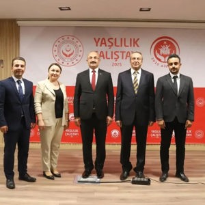 Yaşlılık Çalıştayı Gerçekleştirildi - fotoğraf 13