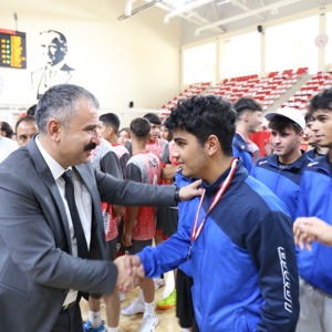 Çocuk Hizmetleri Voleybol Şampiyonası'nda Zirvenin Sahipleri Muş ve İstanbul Oldu - fotoğraf 11