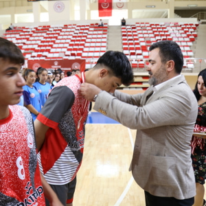 Çocuk Hizmetleri Voleybol Şampiyonası'nda Zirvenin Sahipleri Muş ve İstanbul Oldu - fotoğraf 13