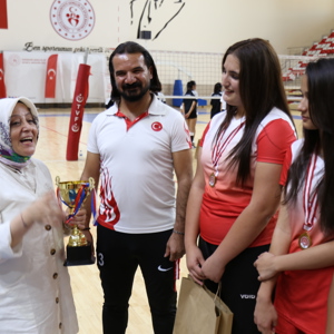Çocuk Hizmetleri Voleybol Şampiyonası'nda Zirvenin Sahipleri Muş ve İstanbul Oldu - fotoğraf 24