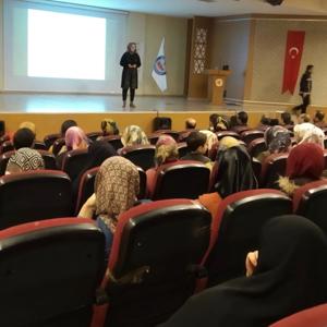 Genç İlçe AEP Kapsamında Öğretmen ve Velilere Yönelik “Okul-Aile İşbirliği” Seminerleri Devam Ediyor - fotoğraf 1