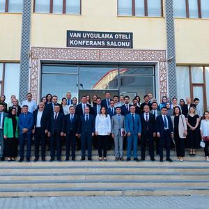 Doğu Anadolu Bölgesi Kadın Hizmetleri Bölgesel İstişare Toplantısı İlimize Gerçekleştirildi - fotoğraf 4