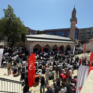 Tarihi Meydan Camii Restorasyonun Ardından Açıldı - fotoğraf 2