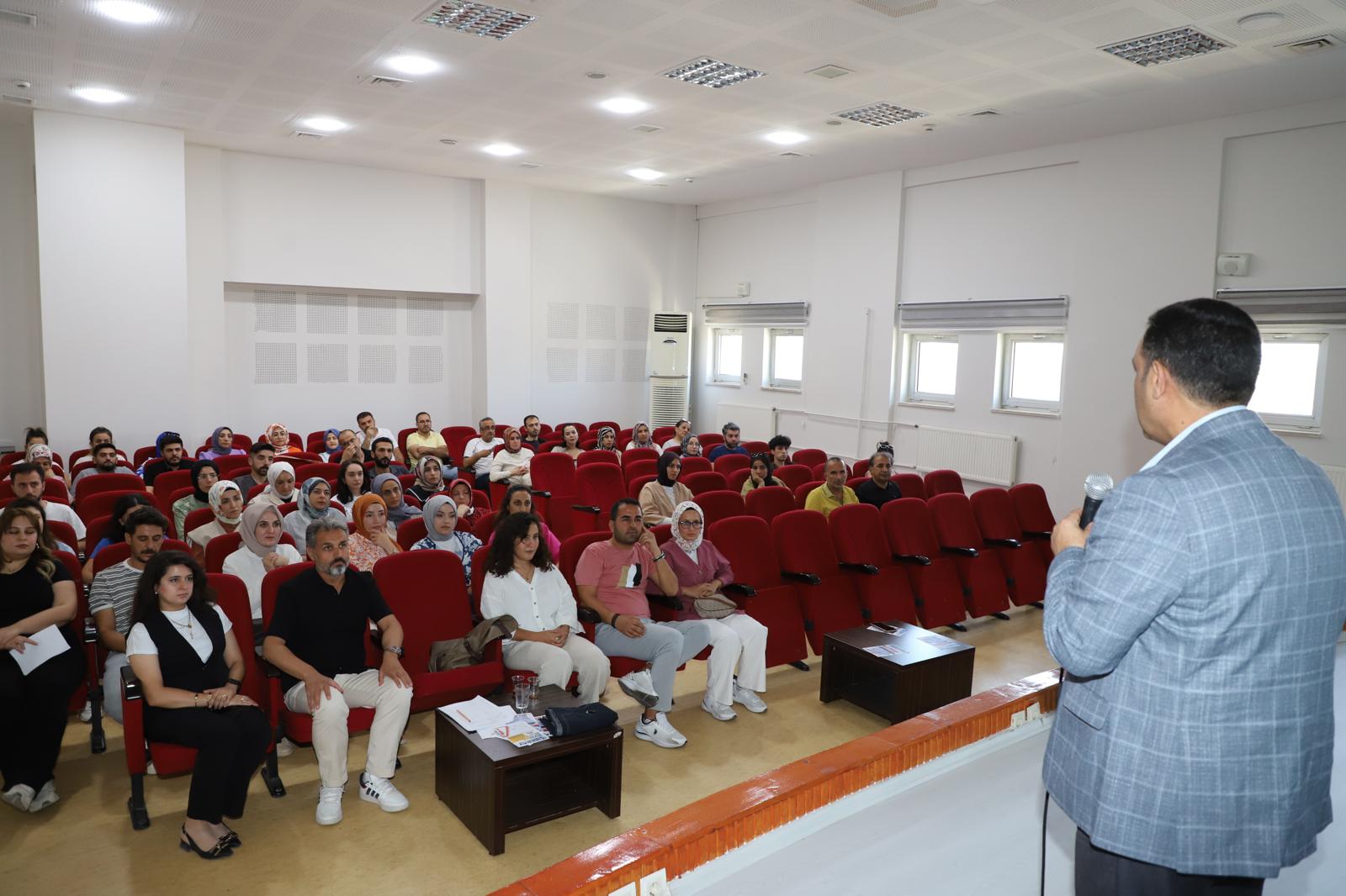 "Akran Zorbalığı ve Siber Zorbalık" Konulu Söyleşimizi Gerçekleştirdik