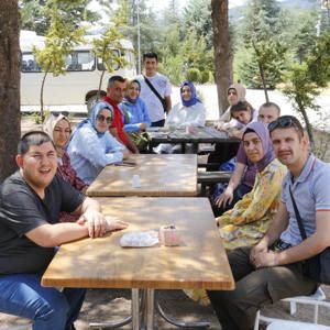 Ermenek’teki Engelli Bireyler Beyşehir, Isparta ve Burdur Gezisiyle Tarihi ve Kültürel Değerleri Keşfetti - fotoğraf 24