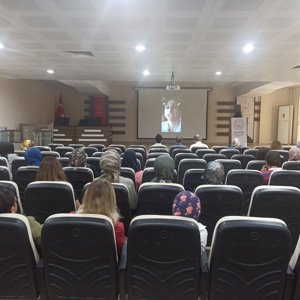 "Akran Zorbalığı ve Siber Zorbalık" Konulu Söyleşi Gerçekleştirildi - fotoğraf 2