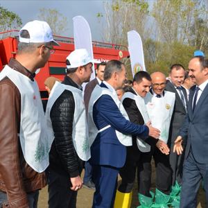 Milli Ağaçlandırma Gününde 11 Milyon Fidan Toprak ile Buluştu - fotoğraf 3