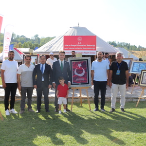 Malazgirt Zaferi’nin 954. Yılında Ahlat’ta “Sanatla Yaşam Sergisi”ne Büyük İlgi - fotoğraf 11