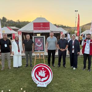 Malazgirt Zaferi’nin 954. Yılında Ahlat’ta “Sanatla Yaşam Sergisi”ne Büyük İlgi - fotoğraf 2