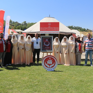 Malazgirt Zaferi’nin 954. Yılında Ahlat’ta “Sanatla Yaşam Sergisi”ne Büyük İlgi - fotoğraf 7