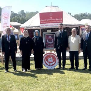 Malazgirt Zaferi’nin 954. Yılında Ahlat’ta “Sanatla Yaşam Sergisi”ne Büyük İlgi - fotoğraf 20