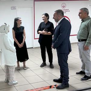 Çocuk Hizmetleri Genel Müdürümüz Sayın Ayşegül YILDIRIM KARA, Genel Müdür Yardımcımız Seyfi BOZÇELİK çocuk kuruluşlarımızı ziyaret etmiştir. - fotoğraf 3