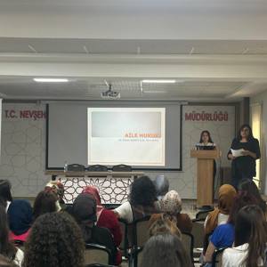 İlimizde “2025 yılı Türkiye Aile Yılı Söyleşileri” kapsamında “Aile ve Hukuk" temalı söyleşi programı düzenlendi - fotoğraf 1