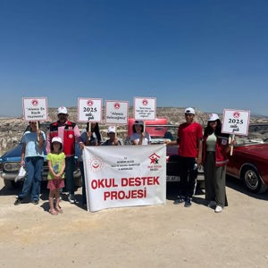 Müdürlüğümüz SED hizmetinden yararlanan çocuklar için Klasik Araba ile Kapadokya bölgesi turistik alanlarına tur etkinliği düzenlendi - fotoğraf 1
