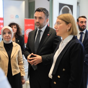 Büyüklerimizin Tecrübelerini Nesiller Arası Köprüye Dönüştürmek, Hayat Standardını Yükseltmek ve Yeni Hizmet Modellerini Tartışmak Amacıyla Yaşlılık Çalıştayı Düzenlenmiştir - fotoğraf 5