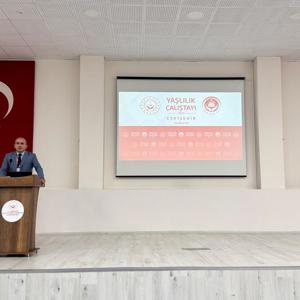 Eskişehir'de Yaşlıların Yaşam Kalitesini Artırmak İçin Önemli Adım: Yaşlılık Çalıştayı Düzenlendi - fotoğraf 9
