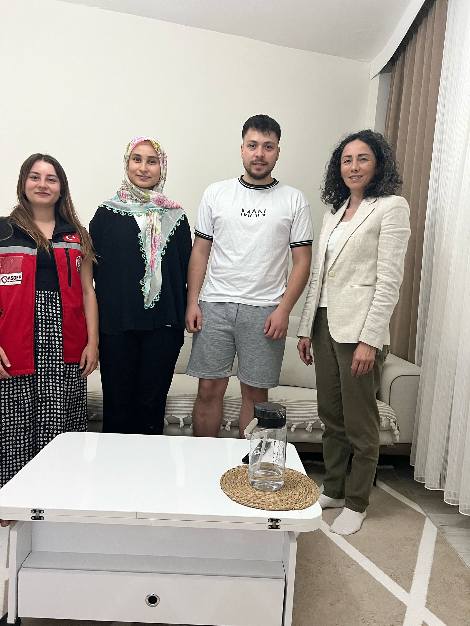 Evlenecek Gençlerin Desteklenmesi Projesi Kapsamında Destek Alan Çiftlerimizi Ziyaret Ederek Sayın Bakanımız Mahinur Özdemir Göktaş'ın Tebriklerini İletiyoruz