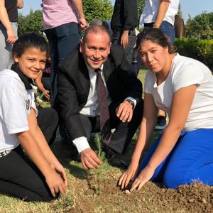 Yeşil Bir Türkiye için Fidanlar Toprakla Buluştu - fotoğraf 17