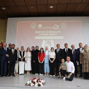 Bingöl Bakanımız Sn. Mahinur Özdemir Göktaş, "Gönül Elçileri ile Koruyucu Aile Farkındalık Toplantısı"na katıldı, koruyucu ailelerimizle buluştu.  - fotoğraf 4