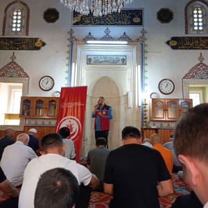 Sosyal Hizmet Merkezlerimiz Tarafından İlimiz Genelindeki Camilerde Cuma Namazı Öncesi Koruyucu ve Önleyici Hizmetlerimiz Kapsamında Farkındalık Eğitimlerimiz Devam Ediyor - fotoğraf 2