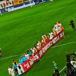30 Ağustos Zafer Bayramı’nda 45 Çocuğumuz 10 Personelimiz Refakatinde Galatasaray Spor Kulübüne Misafir Olduk - fotoğraf 2