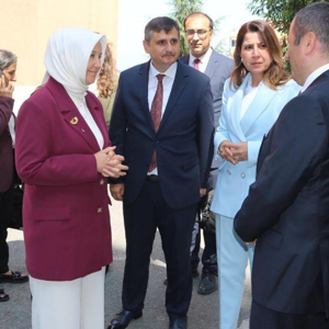 Bakan Yardımcımız Leman Yenigün, Kadının Statüsü Genel Müdürü Süreyya Erkan Ve Beraberindeki Heyet, Şiddet Önleme Ve İzleme Merkezi’Ni Ve Kadın Alanında Hizmet Veren Diğer Kuruluşlarımızı Ziyaret Ederek Çalışma Arkadaşlarımızla Bir Araya Geldi. - fotoğraf 3