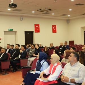 Sayın Valimiz Davut GÜL’ün Tensipleriyle, İl Müdürümüz Sn. Ömer TURAN Tarafından Şehit Yakınları ve Gaziler Biriminde Görev yapan Personellerimize Başarı ve Teşekkür Belgeleri Sunuldu - fotoğraf 3