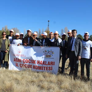 Ağrı'da 'Bugün Fidan Yarın Nefes' Ağaç Dikim Etkinliği Düzenlendi - fotoğraf 23