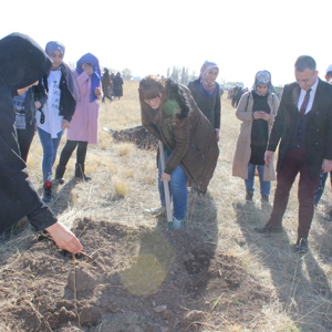 Ağrı'da 'Bugün Fidan Yarın Nefes' Ağaç Dikim Etkinliği Düzenlendi - fotoğraf 10