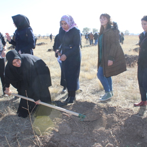 Ağrı'da 'Bugün Fidan Yarın Nefes' Ağaç Dikim Etkinliği Düzenlendi - fotoğraf 11